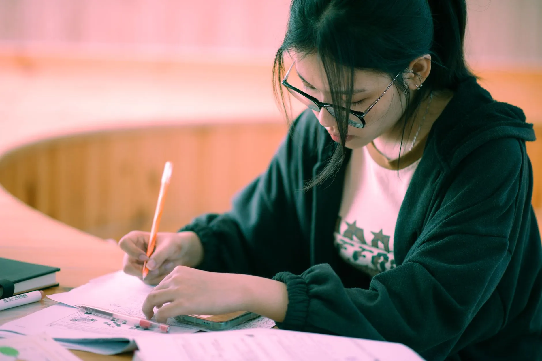学生近视防控新趋势：四川地区功能型镜片应用观察正文配图 1